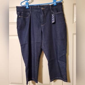 NWT St. John's Bay women's capris